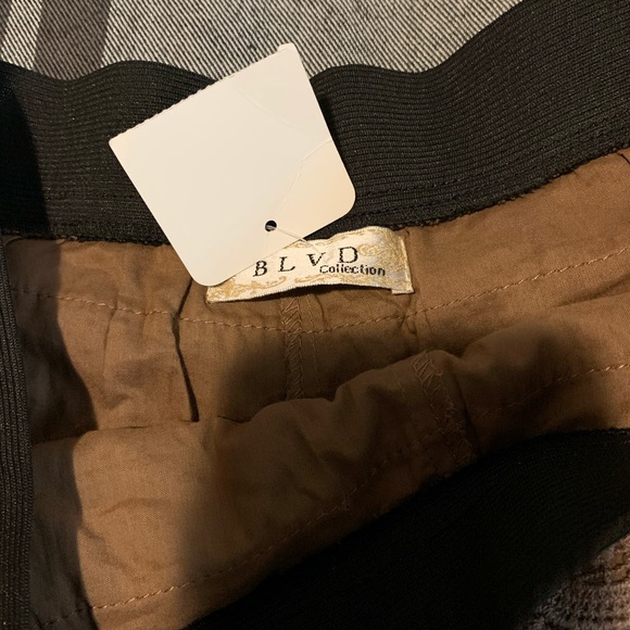 Shorts - Picture 2 of 2